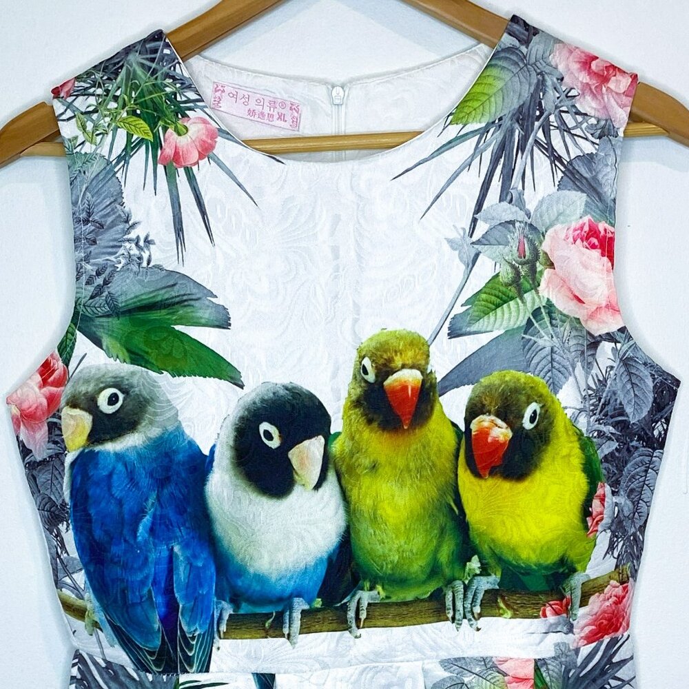 The Birds Dress, Lightweight, Zip Back, Short, Sleeveless, Round Neck, Size L/XL - Picture 8 of 8